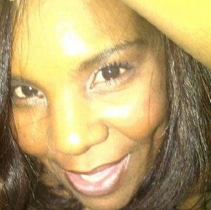 Meet your Posher, Valisa